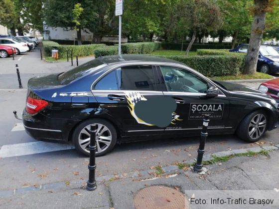 BRAȘOV. Mașină de „școală”, parcată de nota... 1 20191008_222645_273740.jpg