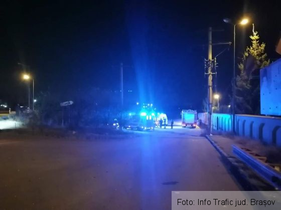BRAȘOV. Accident în apropierea Hanului Domnesc! O mașină a căzut de pe pod! (FOTO) 1 FB_IMG_1572156561018_274405.jpg
