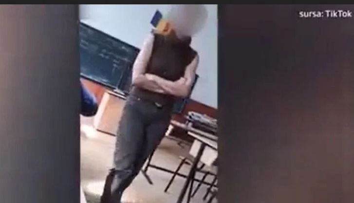 BRAȘOV. Cum a fost pedepsită eleva care și-a umilit profesoara 1 profa_4.jpg