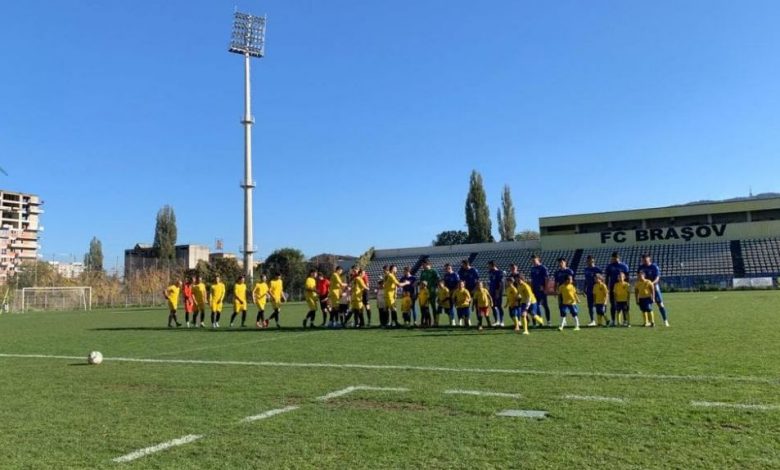 BRAȘOV. ACS Steagul Roșu Brașov, 9 ani. „Nu dorim să fim continuatorii FC Brașov” 1 steagurosu_4.jpg