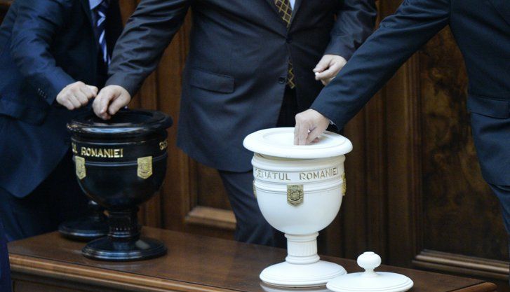 Desființați votul secret în Parlament! 1 vot-parlament.jpg