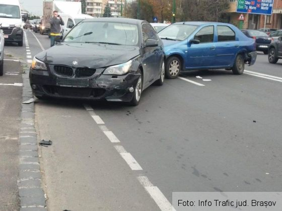 BRAȘOV. Accident pe strada 13 Decembrie 1 FB_IMG_1573718647699_275008.jpg