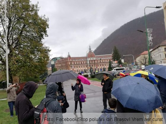 BRAȘOVENII care vor AER CURAT, la PROTEST! 1 FB_IMG_1575027460656_275515.jpg