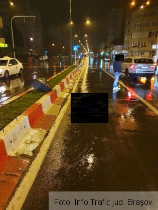 BRAŞOV. ULTIMA ORĂ. Pieton accidentat de un autovehicul, lângă Colegiul de Informatică (FOTO) 1 accident info_275158.jpg