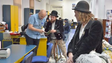 BRAȘOV. Calfe călătoare la Primărie! 3 calfe.jpg