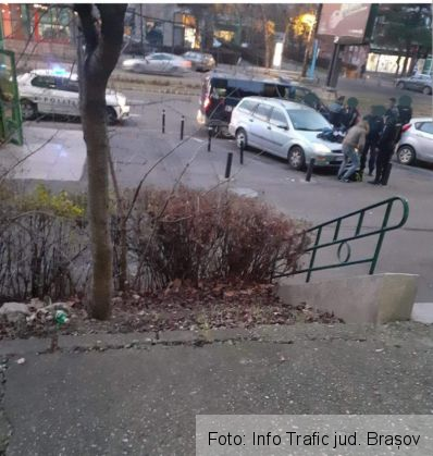 BRAȘOV. SURSE. Persoană încătușată pe Bulevardul Victoriei?! 1 20191212_192011_276036.jpg
