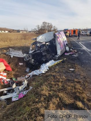 Update. BRAȘOV. Tânăr de 24 de ani, decedat în accidentul de pe DN 13 (FOTO) 1 accident dn 13_275944.jpg