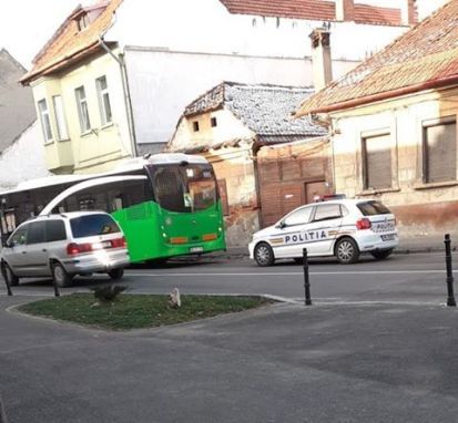 BRAȘOV. Hoț prins după mai multe furturi comise în autobuze 1 autobuzlunga.jpg