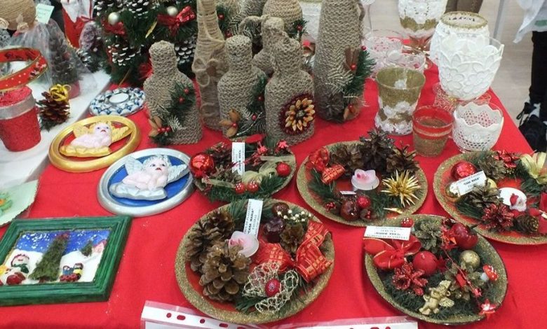 BRAȘOV. Copiii instituționalizați vă așteaptă la Târgul de Crăciun 1 decoratiuni-craciun-copii-plasament.jpg