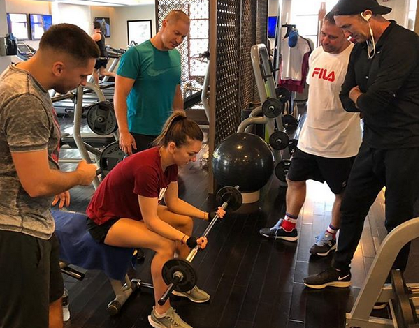 CE FACE Simona Halep în Dubai?!... 1 halep_5.png