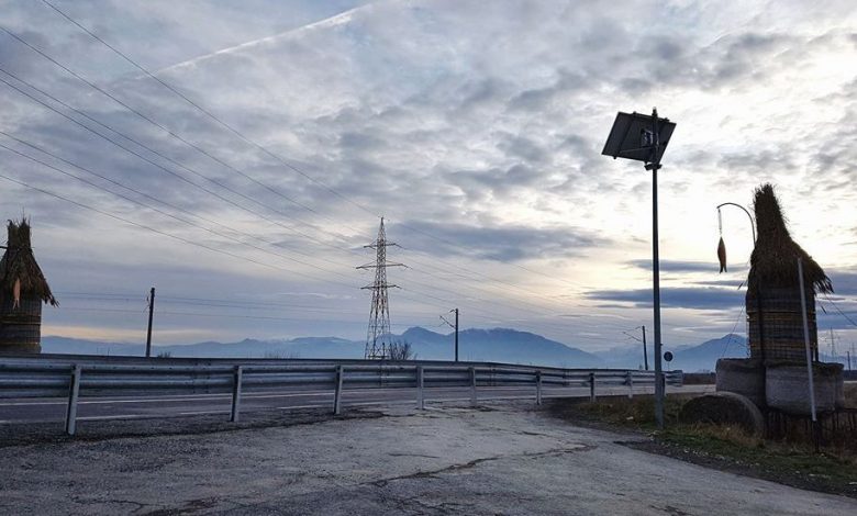 BRAȘOV. Drum blocat de azi. După ani de folosire, autoritățile au aflat că e ilegal! 1 parapet-drum.jpg