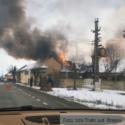 Județul Brașov. Incendiu lângă o grădiniță (Update GALERIE FOTO) 1 20200101_162102_276655.jpg