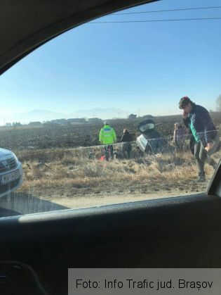 Update. BRAȘOV. Șoferiță rănită în accidentul rutier de la ieșire din Hălchiu 1 FB_IMG_1579856652770_277385.jpg