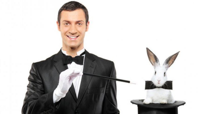 BRAȘOV. Uite stadionul, nu e stadionul 1 magician.jpg