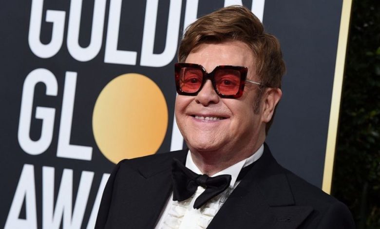 Elton John, diagnosticat cu o formă atipică de pneumonie 1 eltonjohn_4.jpg