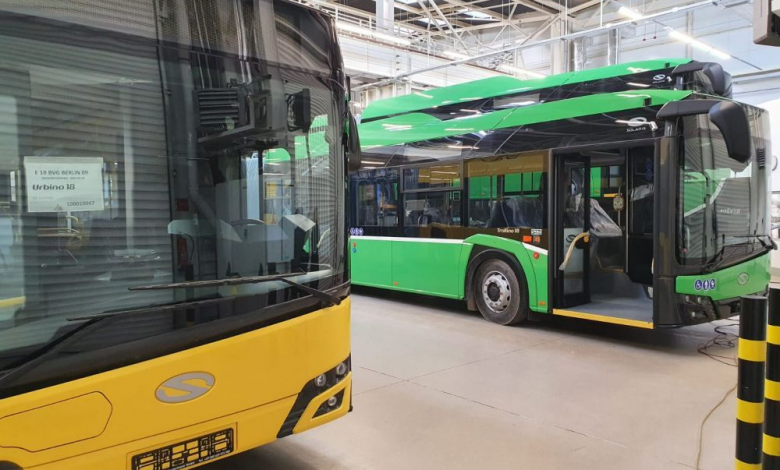 BRAȘOV. Echipă RATBV, vizită de lucru la fabrica de troleibuze Solaris din Polonia 1 foto3_2.jpg