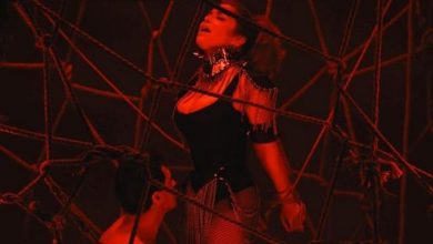 „SEX PE CANAPEA”. Loredana Groza, INTERZISĂ!... 12 loredana_4.jpg