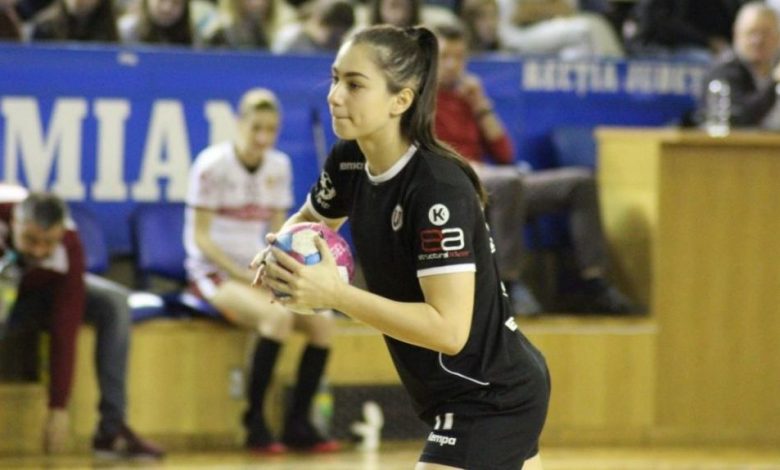 O BRAŞOVEANCĂ face SENZAŢIE pentru „U” Cluj în Liga Naţională de handbal feminin. Nu a împlinit 17 ani 1 necula_2.jpg