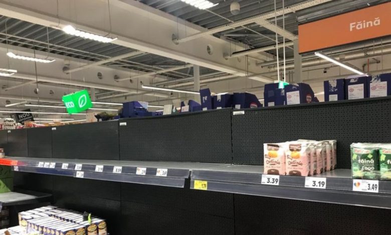 BRAȘOV. „NEBUNIE” în supermarketuri. Reacția Kaufland 1 rafturi1.jpeg