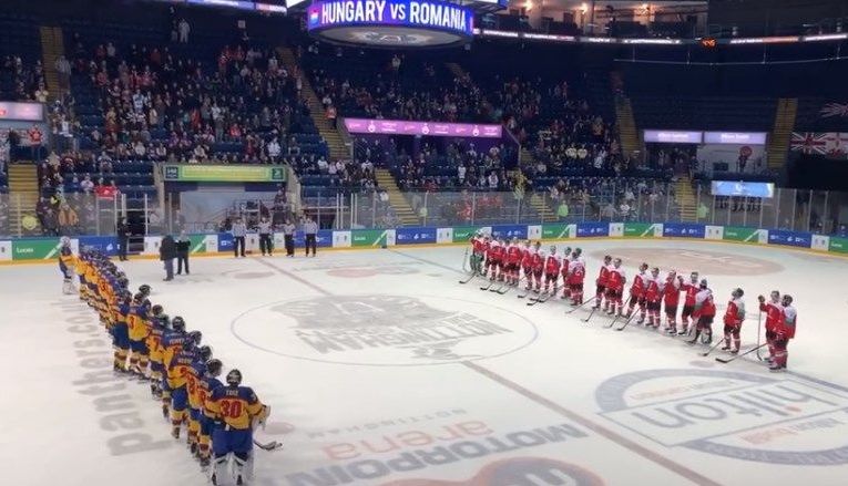 REZULTAT MARE pentru hocheiul românesc. Ce au făcut „tricolorii” în duelul cu Ungaria 1 romania1_11.jpg
