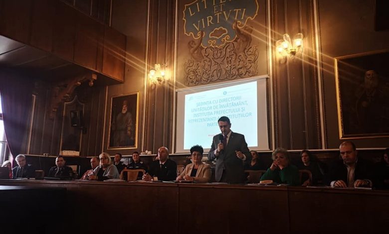 BRAȘOV. Protecția Consumatorilor a dat amenzi de 5.000 de lei pentru nereguli în școli 1 susanu-directori-scoli.jpg
