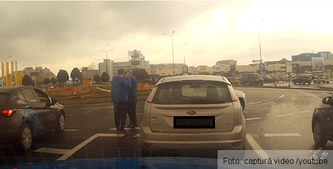 BRAŞOV. Altercaţie între şoferi, în atenţia Poliţiei! Incidentul a fost filmat 1 trafic_2.png