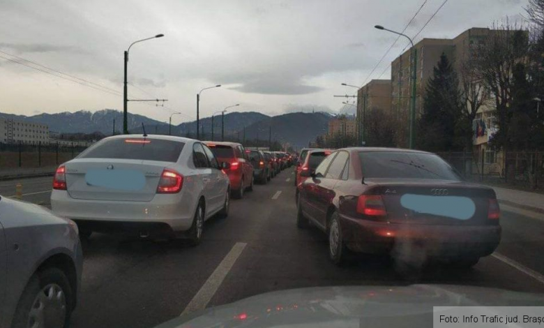 BRAȘOV. Circulație infernală, astăzi, în Tractorul! Motivul?! 1 20200302-095540.jpg
