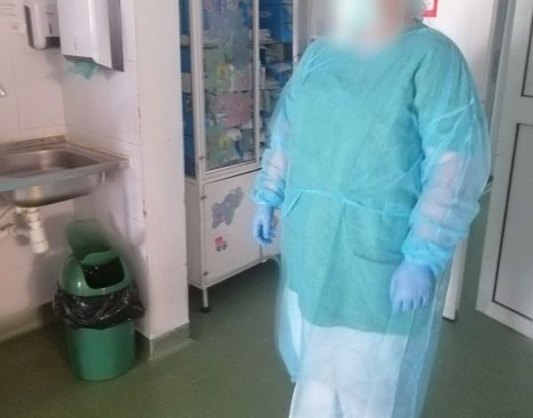 Cu asistenta medicală la nunți! Alte PROPUNERI privind măsurile de relaxare ce ar intra în vigoare de la 1 iunie... 1 asistenta-costum_279231.jpeg