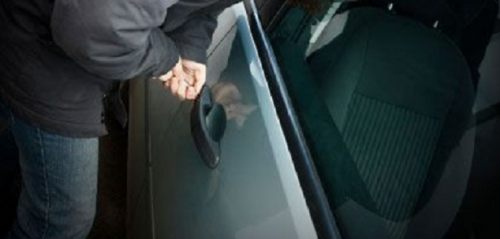 Județul BRAȘOV. Autoturism neînmatriculat, furat din fața casei 1 furt_278620.png