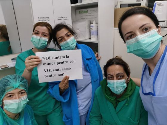 CE MOTIV! Cadrele medicale din prima linie Covid-19 NU au primit bonusul de 2.500 de lei pe lună promis... 1 medici_278837.jpg