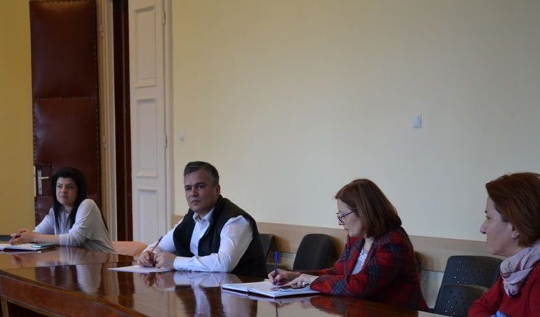 CORONAVIRUS BRAȘOV. Adrian Veștea a ieșit din autoizolare/ 2,5 milioane de lei în plus pentru Spitalul de Boli Infecțioase 1 vestea-directori-spitale.jpg