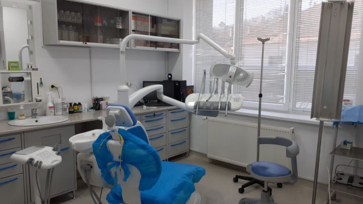COVID-19. Situație absurdă la BRAȘOV!!! Cum i-a întors statul spatele clinicii private care tratează GRATUIT urgențele stomatologice pe care tot statul s-a dovedit incapabil să le preia 1 IMG-20200403-WA0012_279468.jpg
