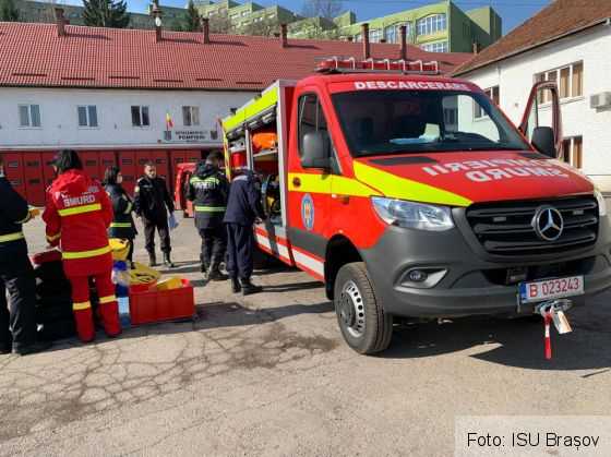 Trei autospeciale noi la ISU Brașov (FOTO) 1 IMG-20200404-WA0001_279490.jpg