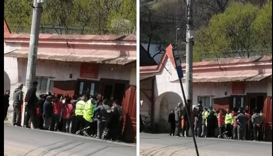 BRAȘOV. Ajutoarele sociale „ucid” frica de coronavirus 1 aglomeratie_9.jpg