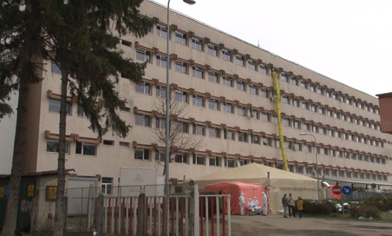 CORONAVIRUS BRAȘOV. Director de spital, confirmat pozitiv 1 spitalul-cort-curte.png