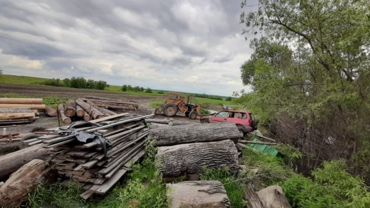 BRAȘOV. Material lemnos de zeci de mii de lei, confiscat astăzi de la o societate comercială (FOTO) 1 WhatsApp Image 2020-05-22 at 18.49.56_280756.jpeg