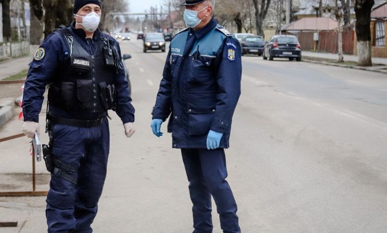 COVID-19 BRAȘOV. S-au dat primele avertismente, dar nu au dispărut amenzile 1 jandarm-politist.jpg