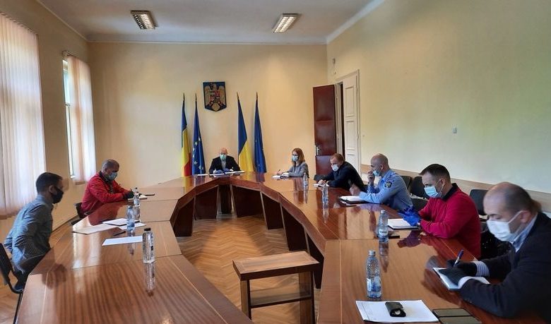 BRAȘOV. Reprezentanții romilor s-au întâlnit cu cei ai forțelor de ordine 1 romi1.jpg