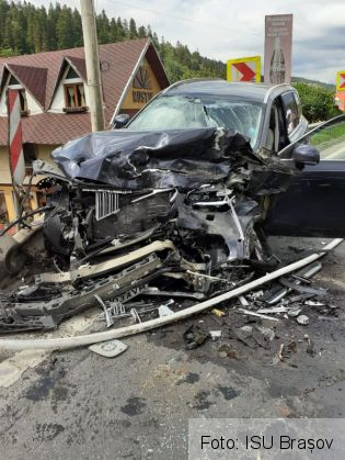 Update. BRAȘOV. Accident pe DN 1 / Șoferii nu au putut fi verificați cu etilotestul, din cauza rănilor grave suferite 1 IMG-20200630-WA0025_281506.jpg