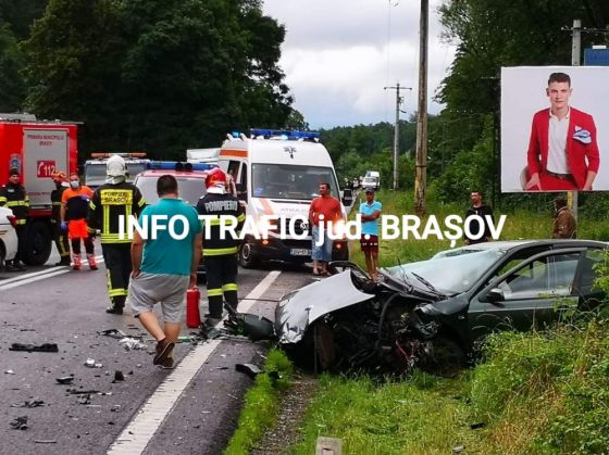 BRAȘOV. BLOCAJ după un accident grav, pe DN 1! (Galerie FOTO) 1 20200707_194056_281660.jpg