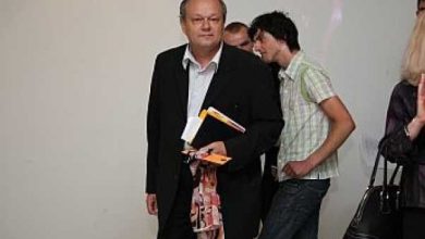 dorelagache.jpg
