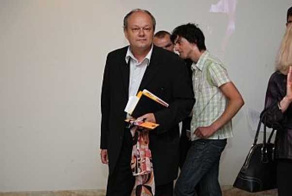 BRAȘOV. S-a stins fulgerător un fost director al CN „Andrei Șaguna” 1 dorelagache.jpg