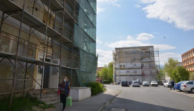 BRAȘOV. Primăria va termoizola 17 noi blocuri în cadrul unui program social! Care sunt imobilele?!... 1 izolareblocuri.jpg