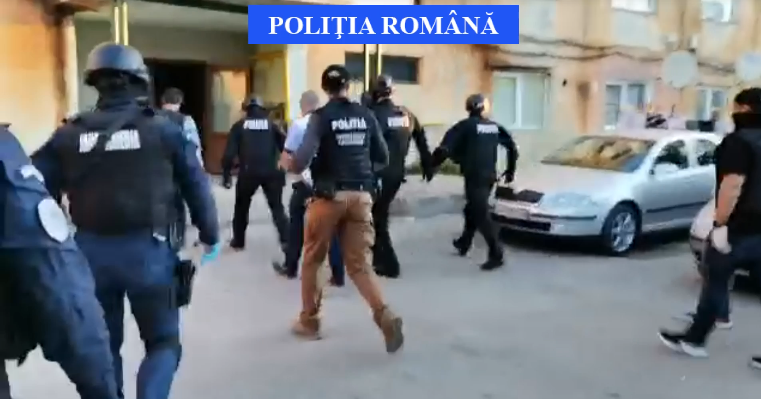 perchezitii_5.png