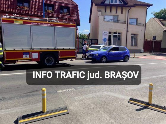 BRAȘOV. Coliziune pe str. Mihai Viteazul (FOTO) 1 20200806_135845_282364.jpg
