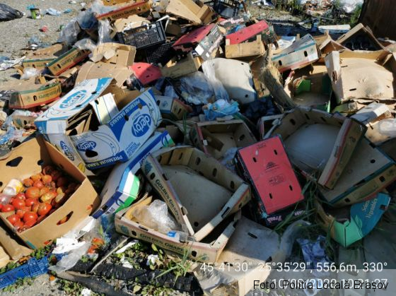 BRAȘOV. „Depozite de gunoi" pe mai multe terenuri private din oraș (Galerie FOTO) / Proprietari somați de Poliția Locală 1 IMG-20200813-WA0009_282514.jpg