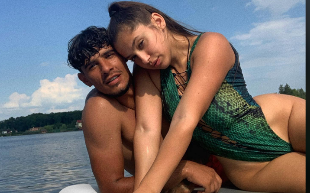 Sexy-iubita unui fotbalist de la FCSB A... RECIDIVAT (FOTO 2 & 3)! Ce are de spus Gigi Becali?!... 1 timofeciuc_2.png
