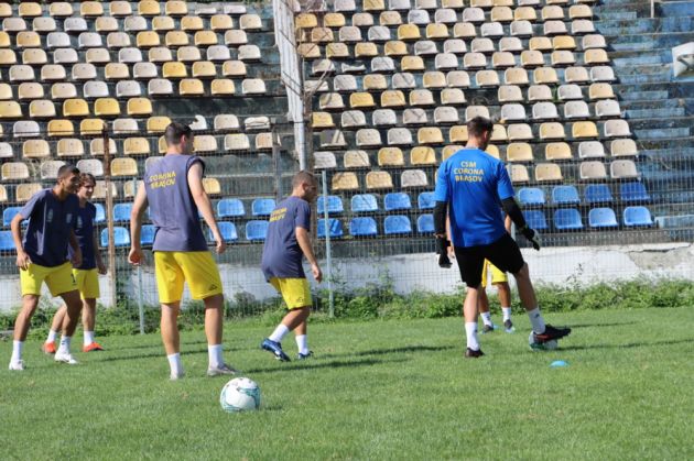 LIGA 3. Coronavirus la Corona Brașov! 1 fotbal antrenament3_282905.jpg