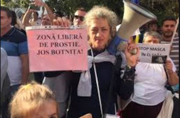 COVID-19 BRAȘOV. Dr. Andreea Moldovan, „șocată” de protestul anti-„botniță” 1 protest-antimasca.jpg