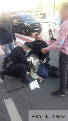 Update. BRAȘOV. Jandarmii, intervenție rapidă la accidentul de la ITC (FOTO) 1 FB_IMG_1603480700794_284042.jpg